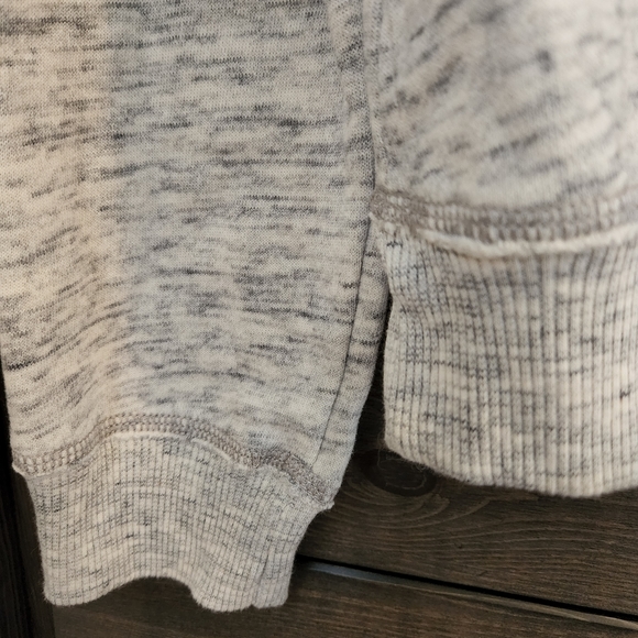 Hollister Heart Pizza Sweatshirt - Picture 3 of 5